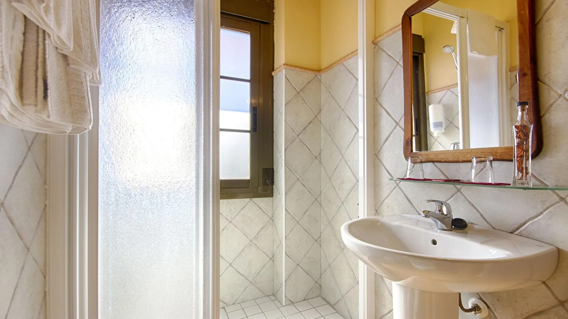 **  Hotel Rural Sierra Tejeda Alcaucín Spanien