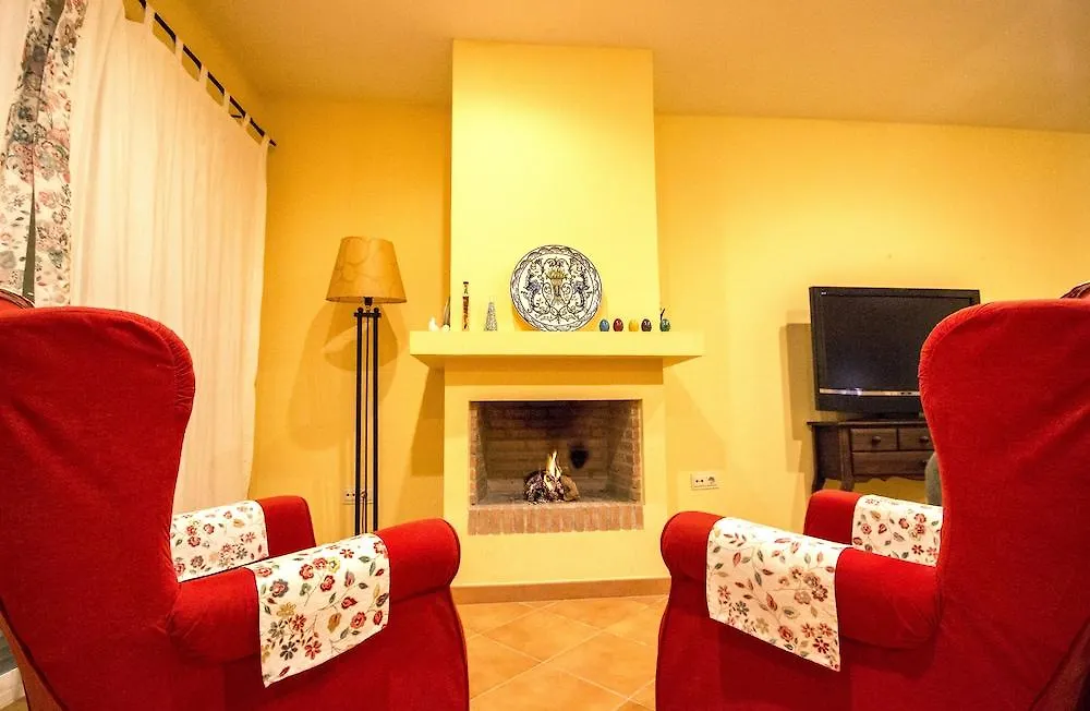 Hotel Rural Sierra Tejeda Alcaucín 2*,