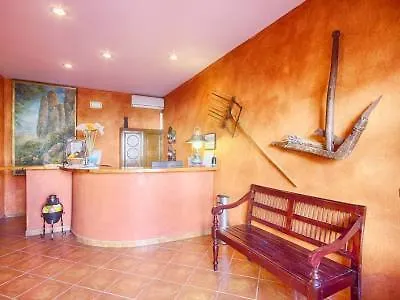 Hotel Rural Sierra Tejeda 2*, Alcaucin